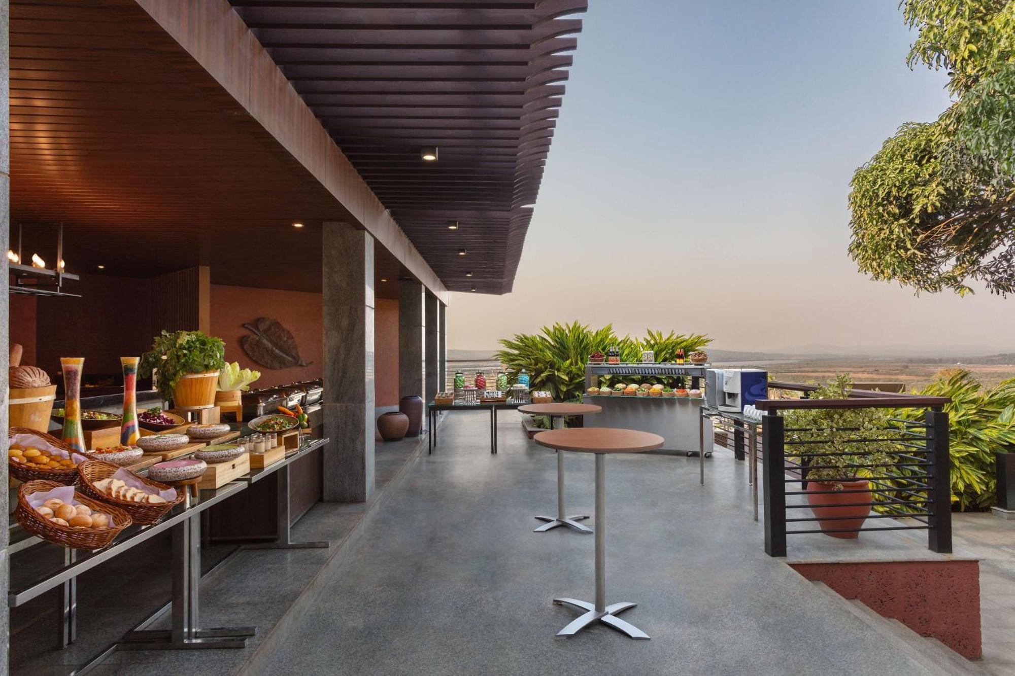 מלון Doubletree By Hilton Goa - פאנג'י מראה חיצוני תמונה